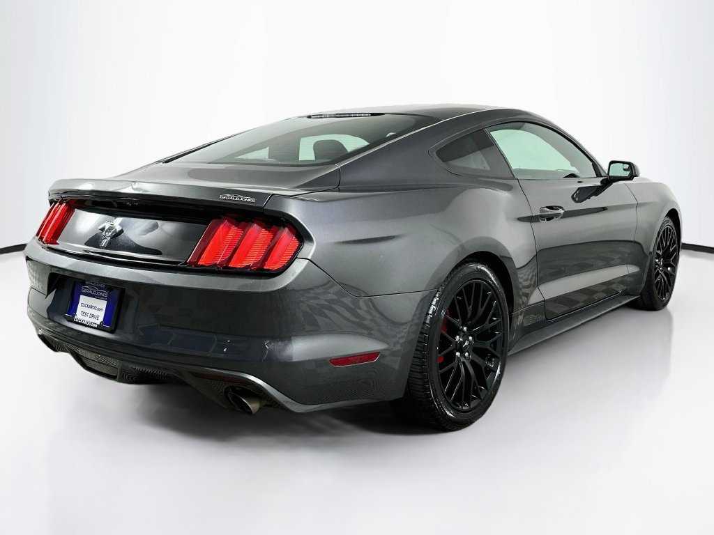 Used 2016 Ford Mustang Coupe RWD image 6