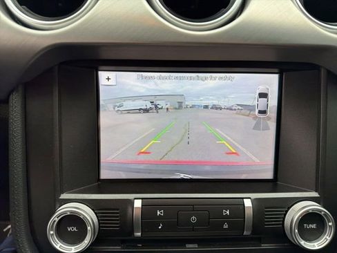 Used 2018 Ford Mustang Premium RWD image 19
