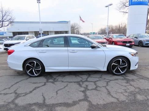 Certified 2022 Honda Accord Sport image 3