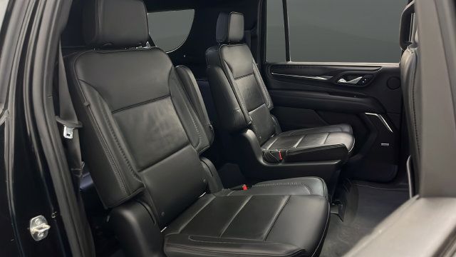 Used 2021 GMC Yukon XL Denali AWD/4WD image 24