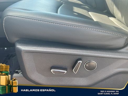 Used 2025 Ford F150 Lariat w/ Equipment Group 502A High image 16