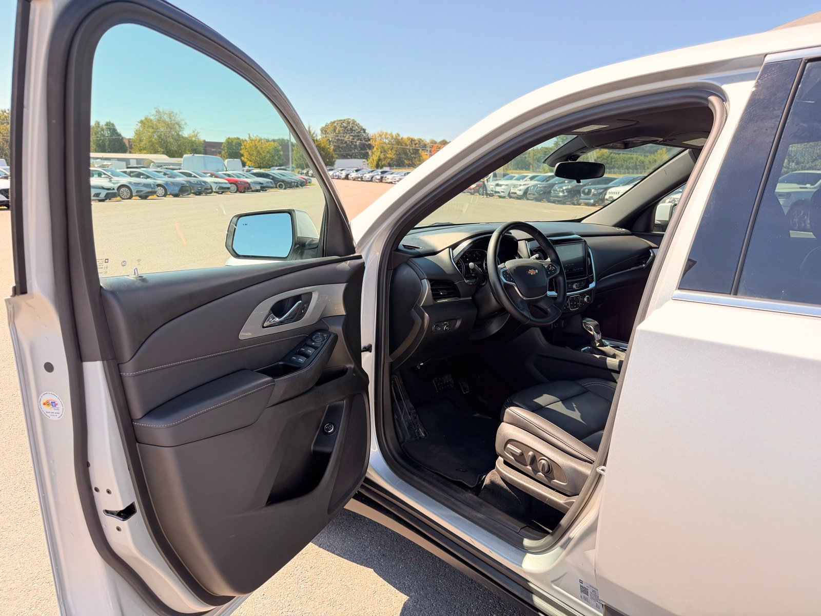 Used 2022 Chevrolet Traverse LT AWD/4WD image 15