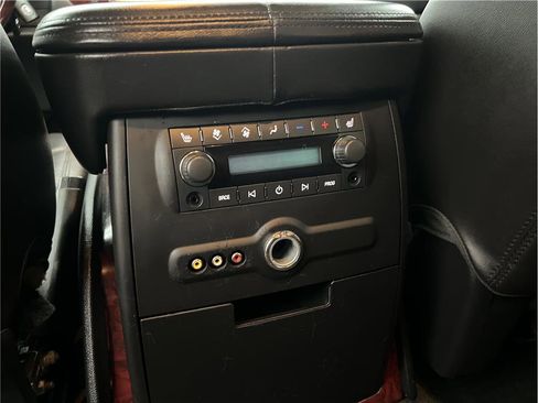 Used 2013 Cadillac Escalade ESV Premium image 11