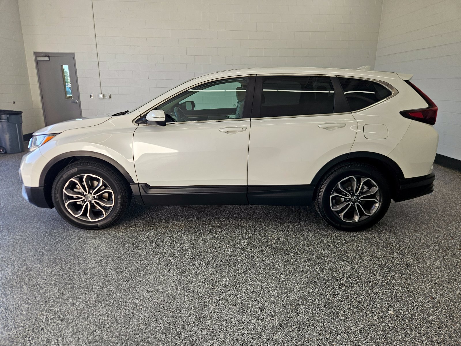 Used 2020 Honda CR-V EX image 2