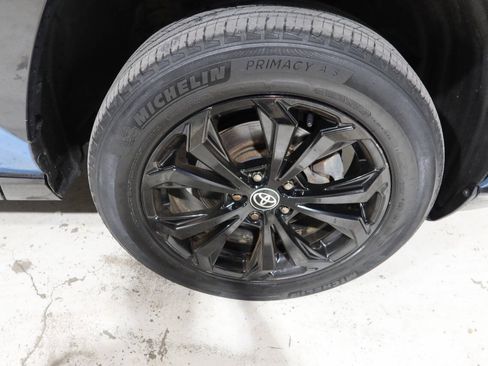Used 2022 Toyota RAV4 XSE AWD/4WD image 44