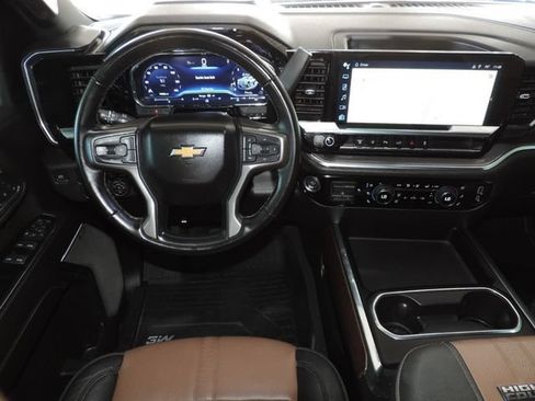 Used 2024 Chevrolet Silverado 3500 High Country w/ High Country Premium Package AWD/4WD image 24