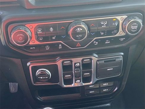 Used 2021 Jeep Wrangler Unlimited Sport image 27