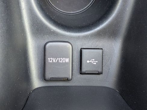 Used 2022 Toyota Prius LE FWD image 21