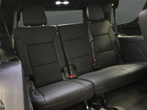 Used 2023 GMC Yukon Denali AWD/4WD image 24