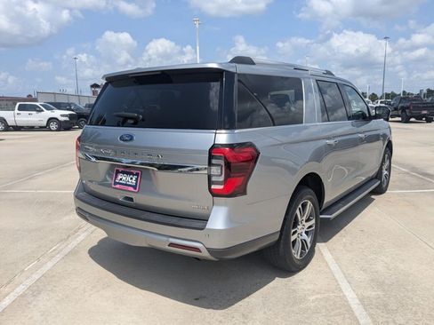 Used 2023 Ford Expedition Max Limited RWD image 5