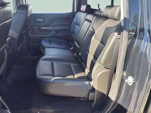 Used 2018 GMC Sierra 1500 SLT w/ Enhanced Driver Alert Package image 32