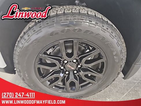 New 2026 GMC Sierra 1500 Elevation w/ Elevation Premium Package image 9