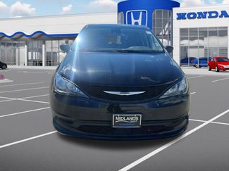 Used 2024 Chrysler Voyager LX video 2