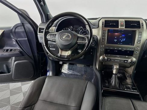 Used 2020 Lexus GX 460 Premium image 24