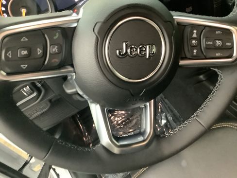 New 2026 Jeep Wrangler Unlimited Sahara AWD/4WD image 16