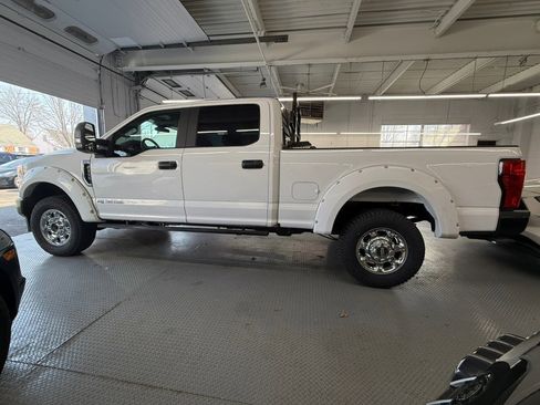 Used 2020 Ford F350 XL w/ Power Equipment Group image 13
