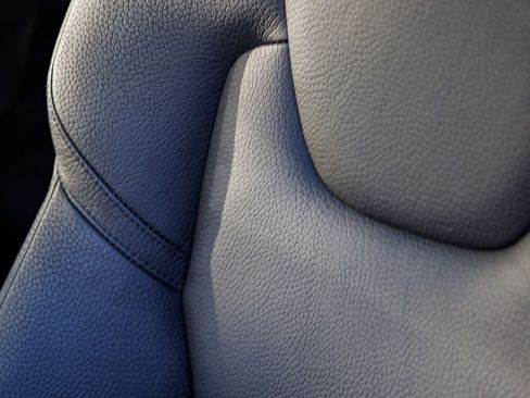 Used 2024 Volvo XC90 B5 Plus w/ Protection Package Premier image 28