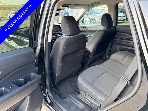 Used 2025 Nissan Pathfinder SV AWD/4WD image 7