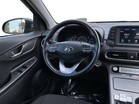 Used 2021 Hyundai Kona SEL image 12