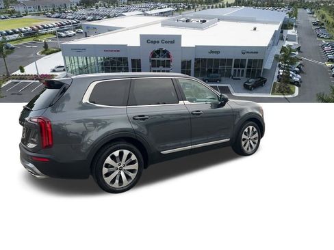 Used 2021 Kia Telluride EX w/ EX Premium Package image 15