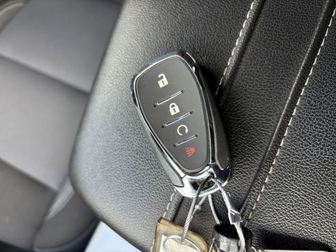 Used 2025 Chevrolet Blazer LT FWD image 27