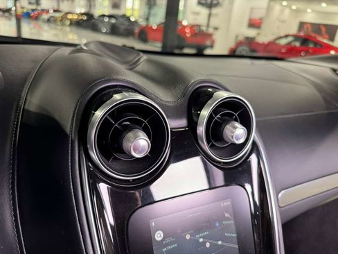 Used 2020 McLaren GT image 24
