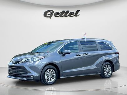 Used 2025 Toyota Sienna XLE