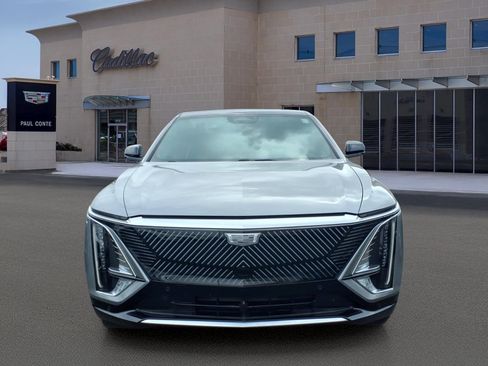 Certified 2024 Cadillac Lyriq Tech AWD/4WD image 2