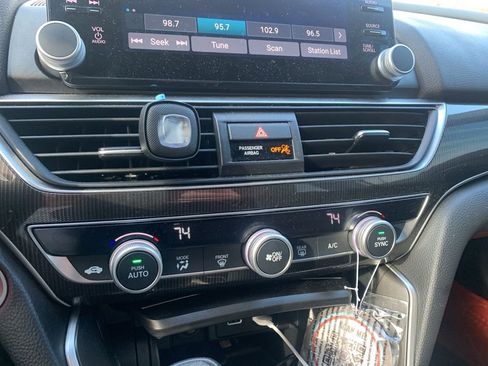 Used 2022 Honda Accord Sport image 17