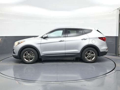 Used 2017 Hyundai Santa Fe Sport FWD image 4
