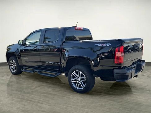 Used 2022 Chevrolet Colorado W/T w/ Custom Special Edition image 4