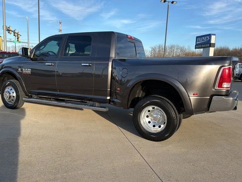 Used 2018 RAM 3500 Laramie image 14