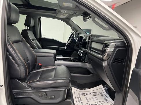 Used 2025 Ford F350 Lariat w/ Black Appearance Package image 56