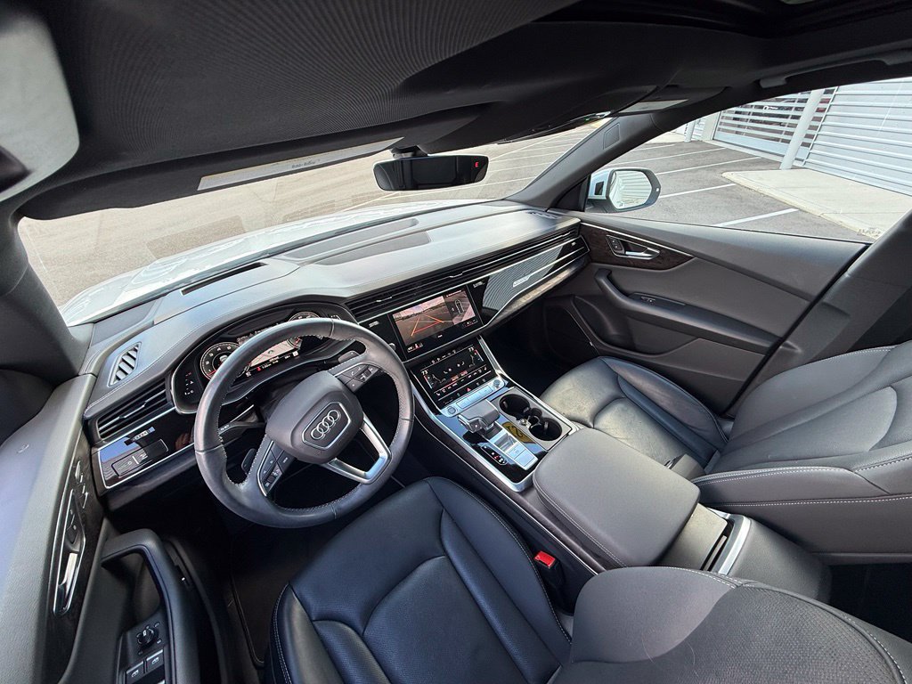 Used 2021 Audi Q8 Prestige AWD/4WD image 23
