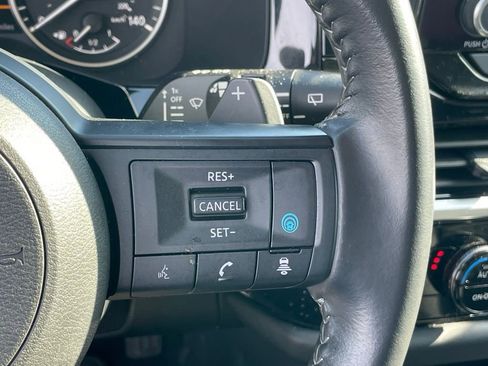 Certified 2024 Nissan Pathfinder SV image 22