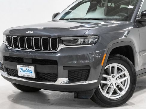 Used 2024 Jeep Grand Cherokee L Laredo AWD/4WD image 2