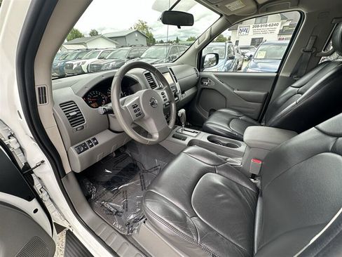Used 2019 Nissan Frontier SV AWD/4WD image 55