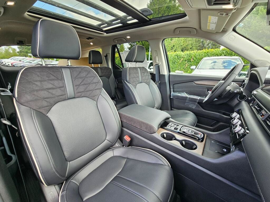 New 2026 Honda Pilot Elite image 11