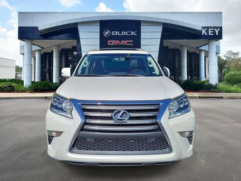 Used 2018 Lexus GX 460 Premium w/ Premium Package image 2