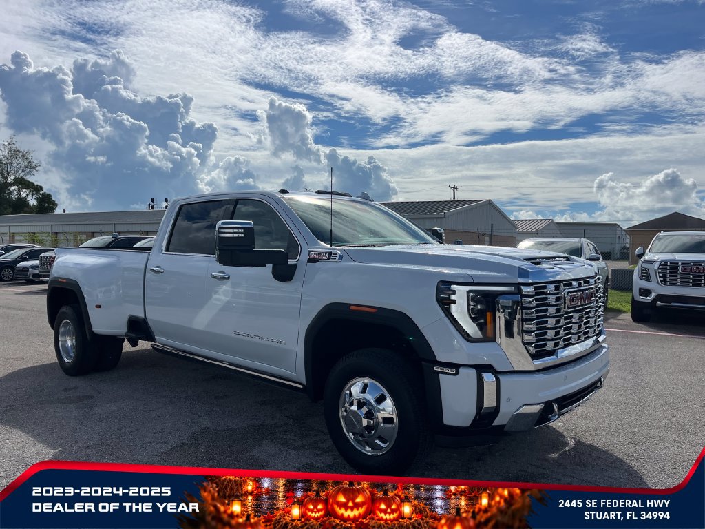 New 2026 GMC Sierra 3500 Denali w/ Denali Reserve Package AWD/4WD image 2