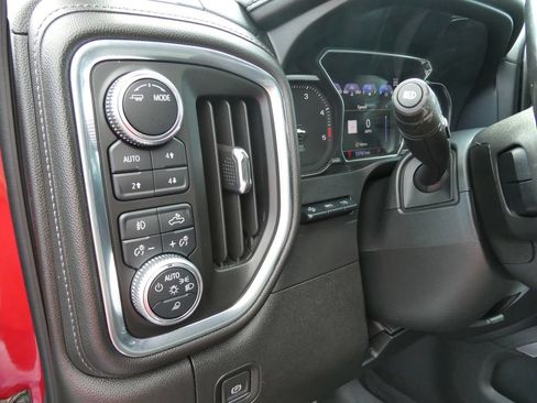 Certified 2020 GMC Sierra 2500 SLT w/ Technology Package AWD/4WD image 27
