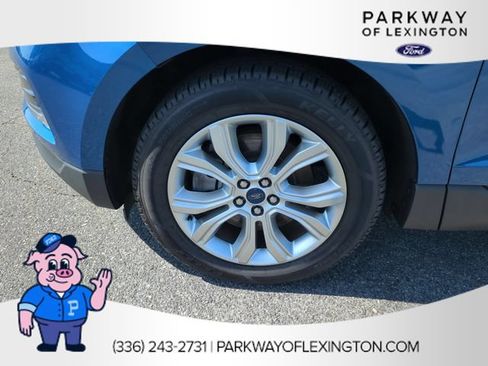 Used 2022 Ford Edge Titanium AWD/4WD image 10