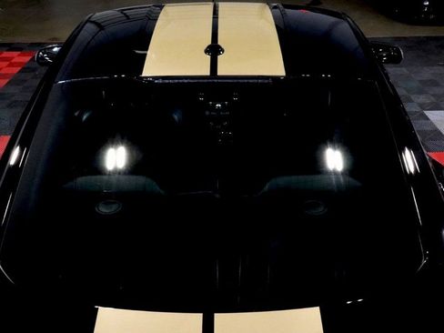 Used 2016 Ford Mustang GT Premium image 16