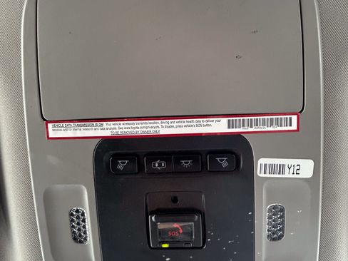 Certified 2020 Toyota Camry XLE w/ Four Season Floor Mat Package FWD image 28