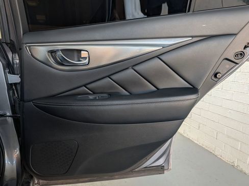 Used 2019 INFINITI Q50 Luxe w/ Essential Package (3.0T Luxe) image 18