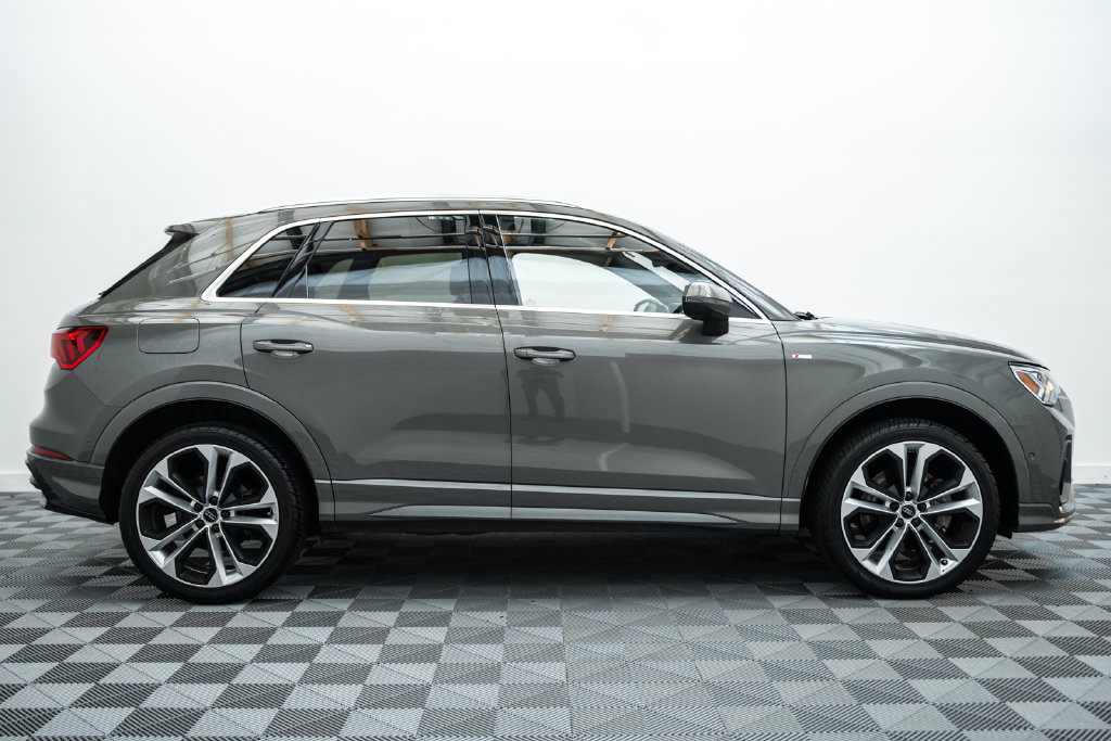 Used 2020 Audi Q3 2.0T Prestige w/ Prestige Package AWD/4WD image 4