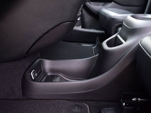 New 2026 Chrysler Pacifica Select w/ S Appearance Package FWD image 40