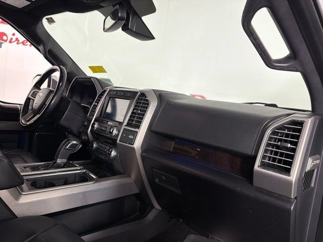 Used 2017 Ford F150 Platinum w/ Equipment Group 701A Luxury AWD/4WD image 35