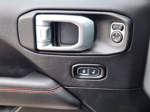 Used 2020 Jeep Wrangler Unlimited Rubicon w/ Dual Top Group image 16