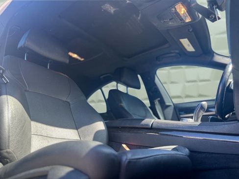 Used 2014 BMW 740i image 21